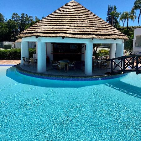 Beautiful Apartment For Rent In Quinta Do Lago With Excellent Resort Facilities Close To Lake And Beach. Kültér fotó