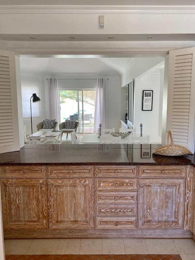 Beautiful Apartment For Rent In Quinta Do Lago With Excellent Resort Facilities Close To Lake And Beach. Kültér fotó