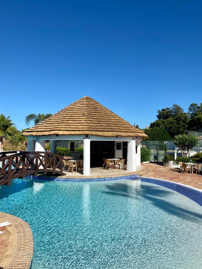 Beautiful Apartment For Rent In Quinta Do Lago With Excellent Resort Facilities Close To Lake And Beach. Kültér fotó